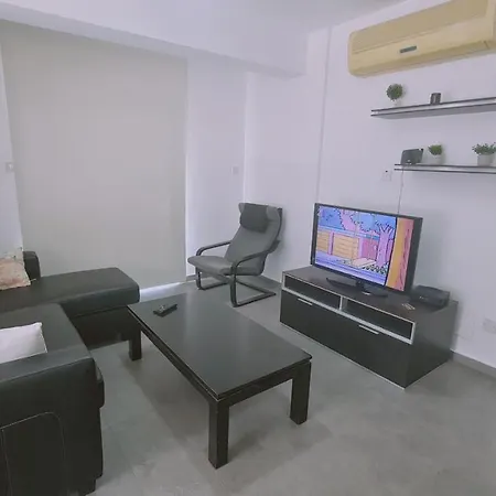 Universal Apartman *